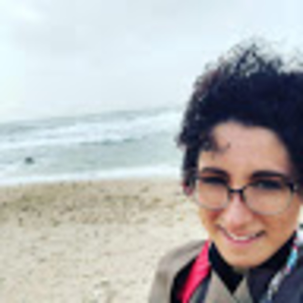 Meet your Posher, Devra